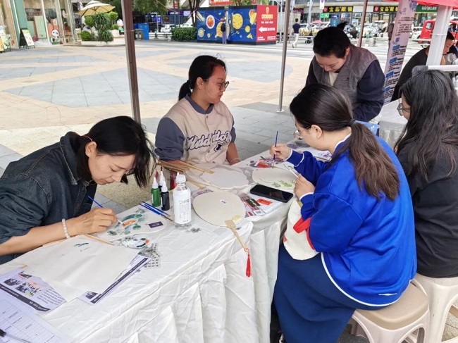 搭建家門口就業(yè)橋梁!瑞方人力助力高校畢業(yè)生人崗高效匹配 第4張 搭建家門口就業(yè)橋梁!瑞方人力助力高校畢業(yè)生人崗高效匹配 第4張